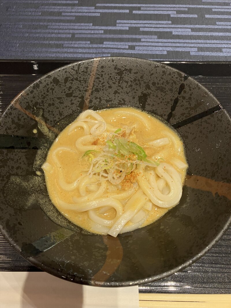 「TAOYA秋保」の夜食で提供された「クリーミーカレーうどん」