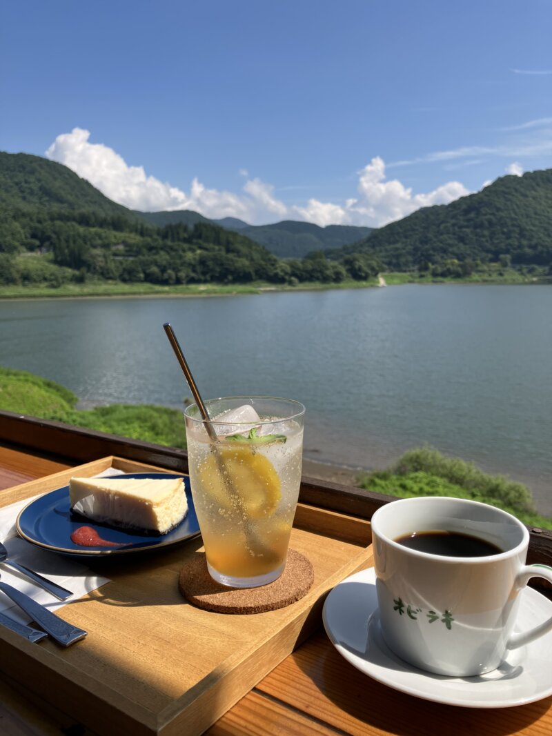 「ネビラキカフェ」のテラス席からの景観