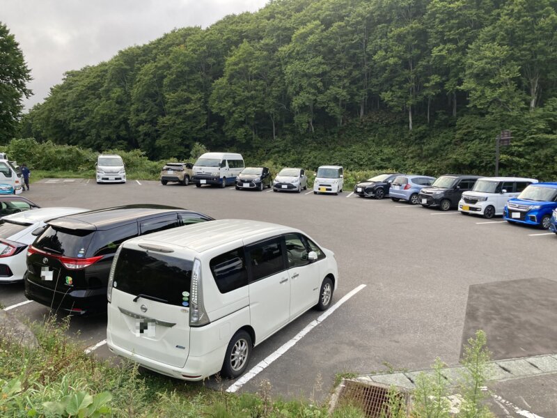 「酸ヶ湯温泉旅館」の専用駐車場